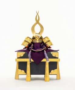 Makoto Kabuto Helmet Display (Gold & Purple)