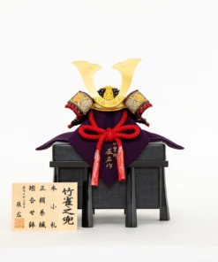 Tatsuhiro Takesuzume Kabuto Helmet Display (Bamboo-Sparrow Crest)