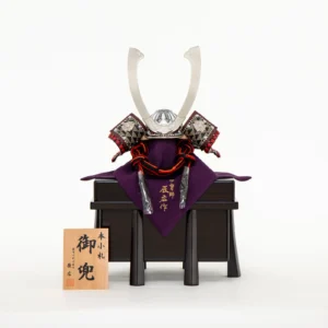 Tatsuhiro Naguwa Kabuto Helmet Display (Silver Crest, White & Red Lacing)