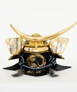 Yukanjo Kabuto Helmet Display (Black)